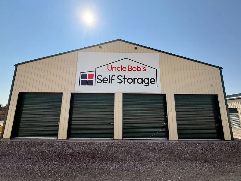 Storage Units at Uncle Bob's Self Storage - 64248 418 Ave, Aldersyde, AB